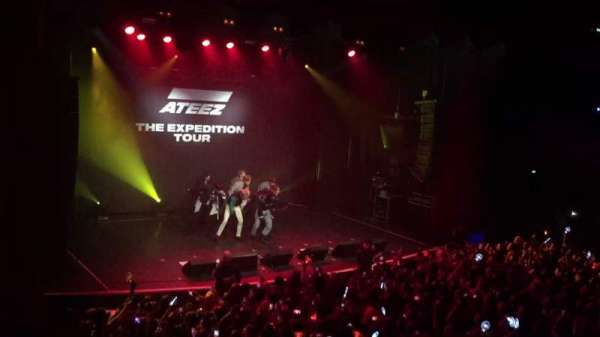 Le Bataclan, section: Balcon, row: 1, seat: Libre