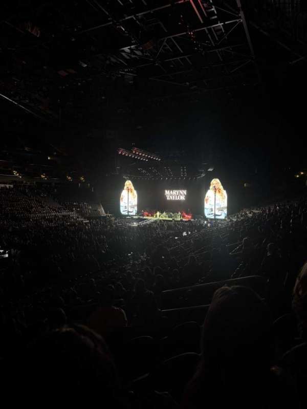 Climate Pledge Arena, section: 17, row: S, seat: 7