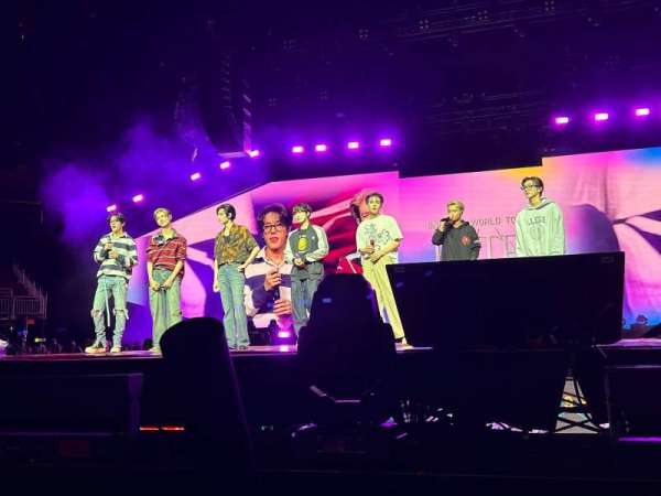 Desert Diamond Arena, section: Floor A, row: Barricade, seat: GA