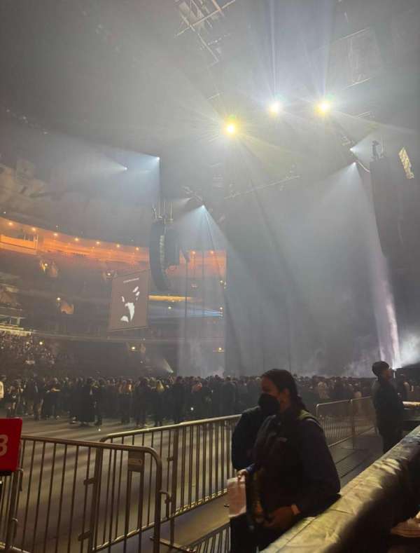 United Center, section: 101, row: 1, seat: 12