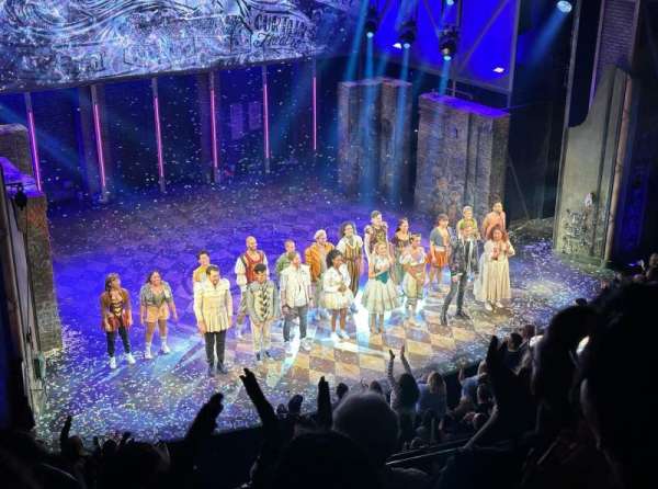 Stephen Sondheim Theatre, section: Mezzanine L, row: EE, seat: 9
