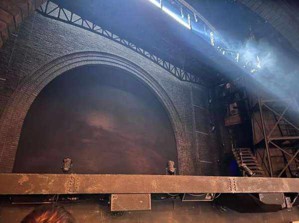 Lunt-Fontanne Theatre, section: Orchestra L, row: B, seat: 1
