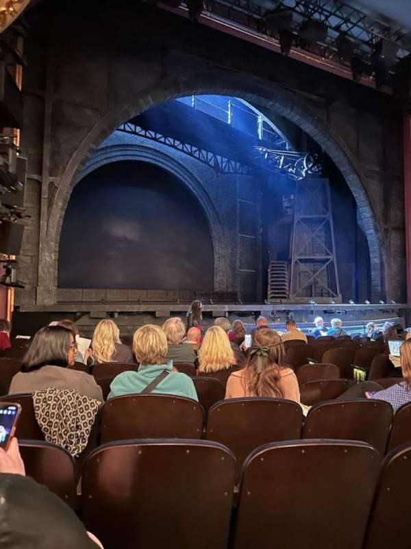 Lunt-Fontanne Theatre, section: Orchestra L, row: M, seat: 13