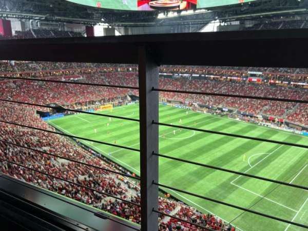 Mercedes-Benz Stadium, section: 306, row: 1, seat: 17