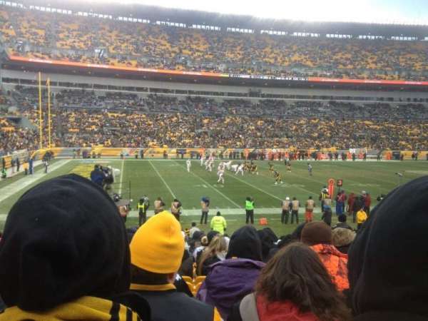 Acrisure Stadium, section: 131, row: R, seat: 17