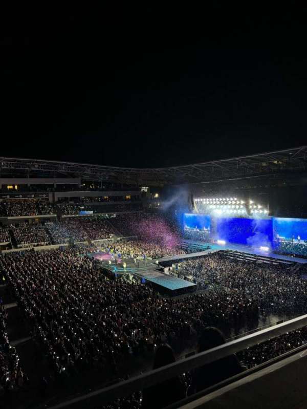 BMO Stadium, section: 213, row: K, seat: 3