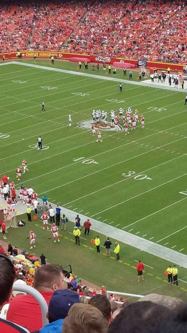 Arrowhead Stadium, section: 318, row: 15, seat: 20