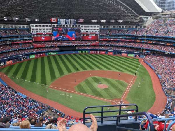 Rogers Centre, section: 527, row: 13, seat: 1