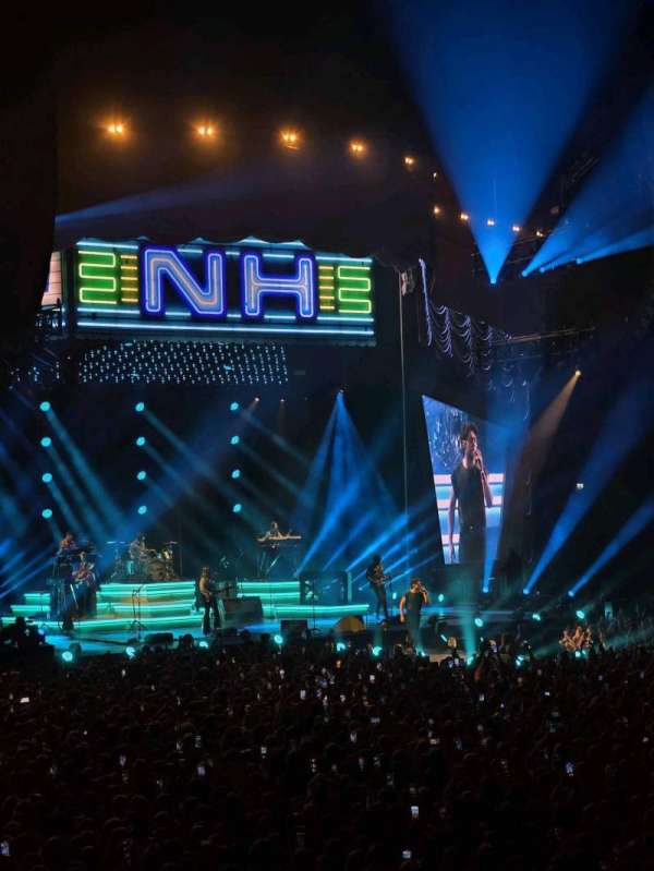 Ziggo Dome, section: 109, row: 1, seat: 335