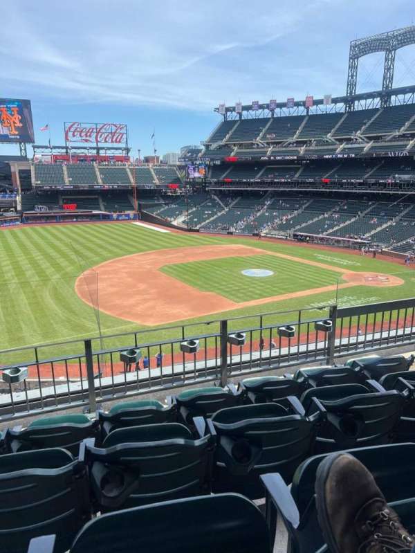 Citi Field, section: 329, row: 4, seat: 5