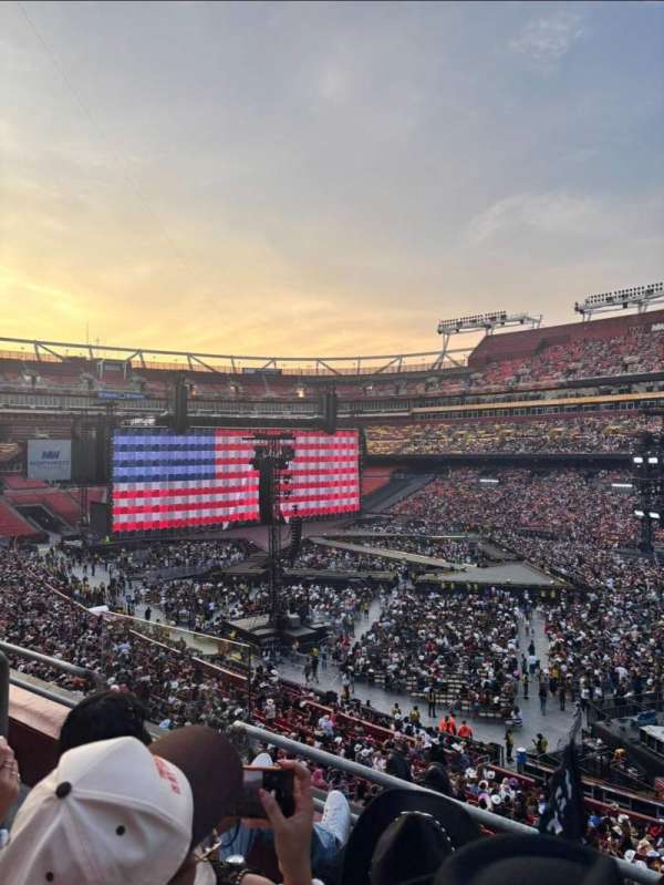 Northwest Stadium, section: 212, row: 12, seat: 15