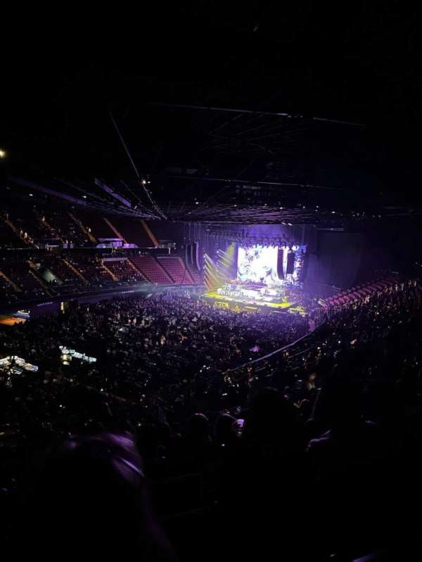 Kia Forum, section: 204, row: 13, seat: 6