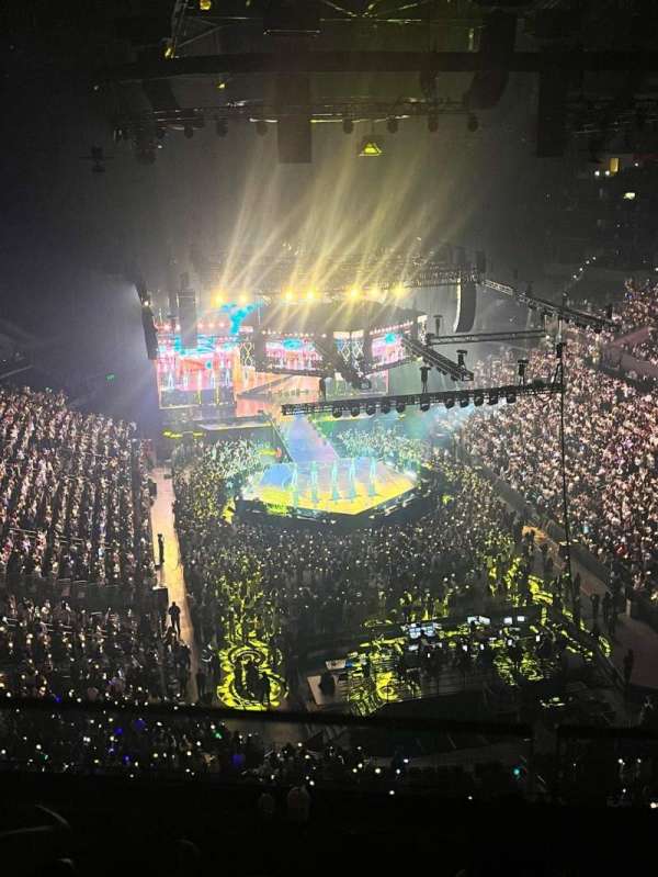 Crypto.com Arena, section: 308, row: 6, seat: 10
