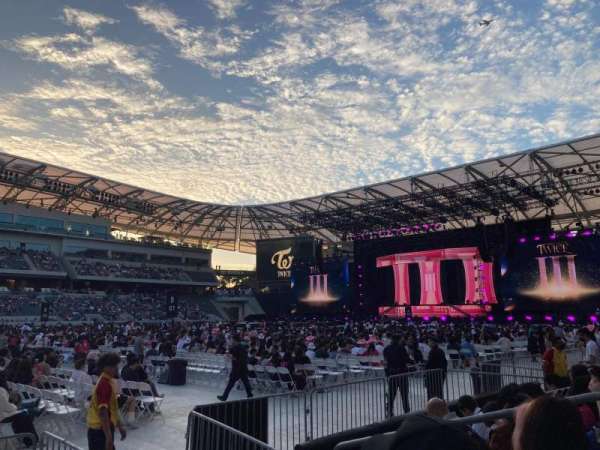 BMO Stadium, section: 115, row: D, seat: 5
