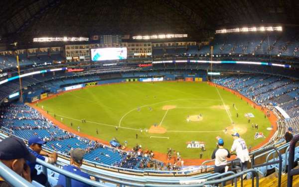 Rogers Centre, section: 528, row: 7
