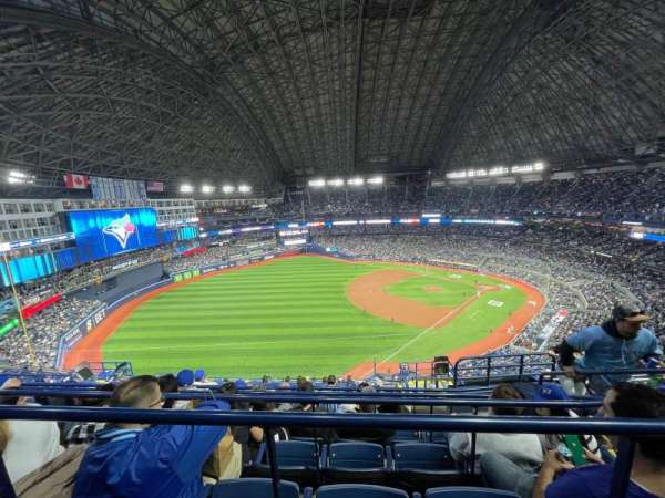 Rogers Centre, section: 537, row: 14, seat: 4