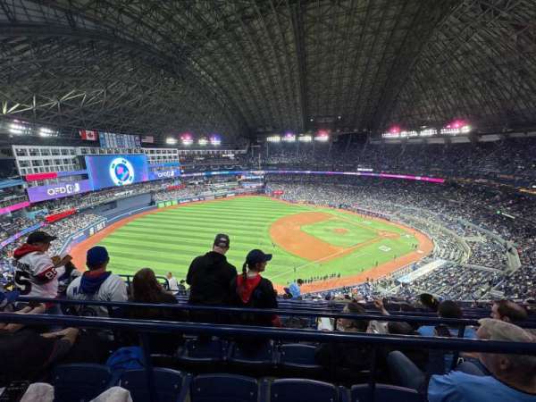 Rogers Centre, section: 535, row: 15, seat: 15