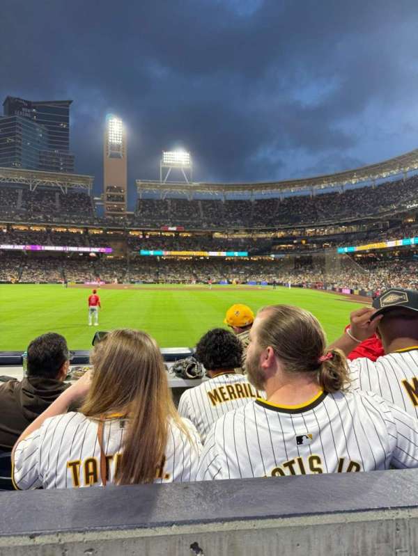 Petco Park, section: 128, row: 1, seat: 6