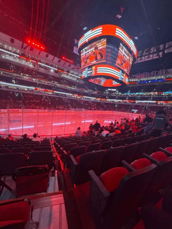 United Center, section: 103, row: 10, seat: 13