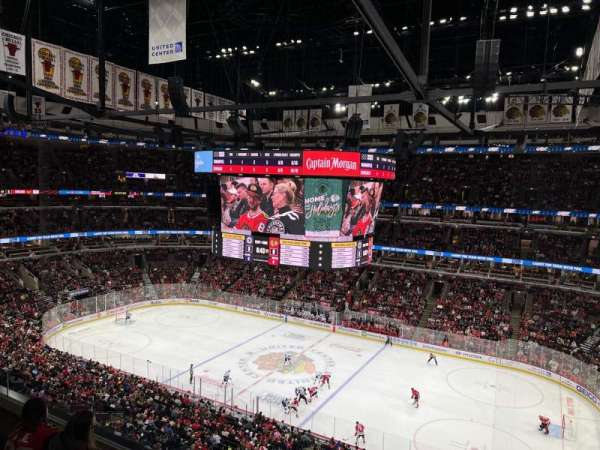 United Center, section: 315, row: 4, seat: 12