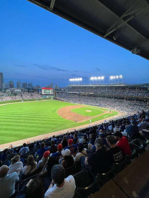 Wrigley Field, section: 306L, row: 10, seat: 20
