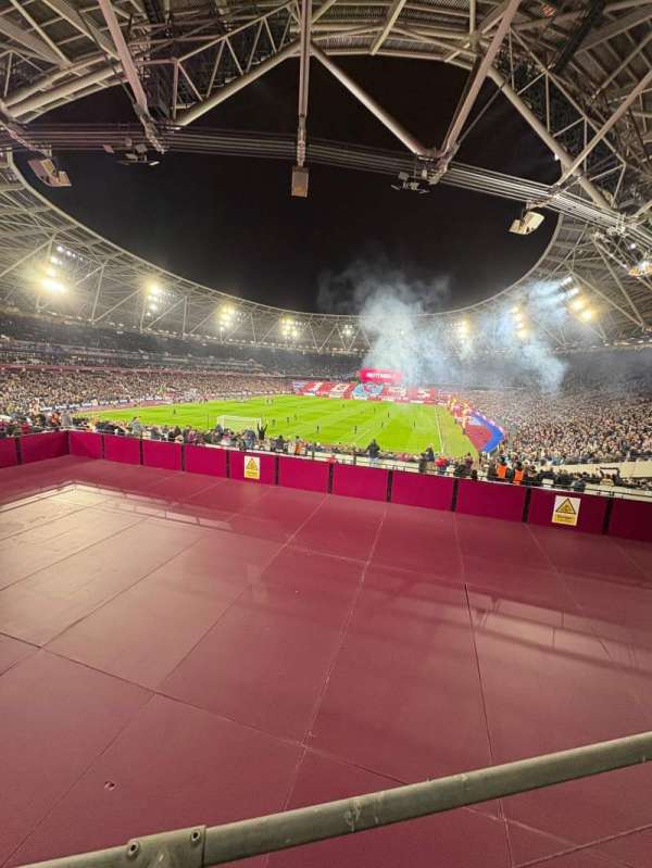 London Stadium, section: 225, row: 31, seat: 764