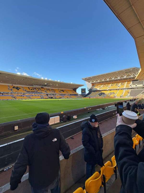 Molineux Stadium, section: JL10, row: C, seat: 264