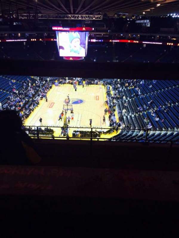 Oakland Arena, section: 208, row: 5, seat: 5