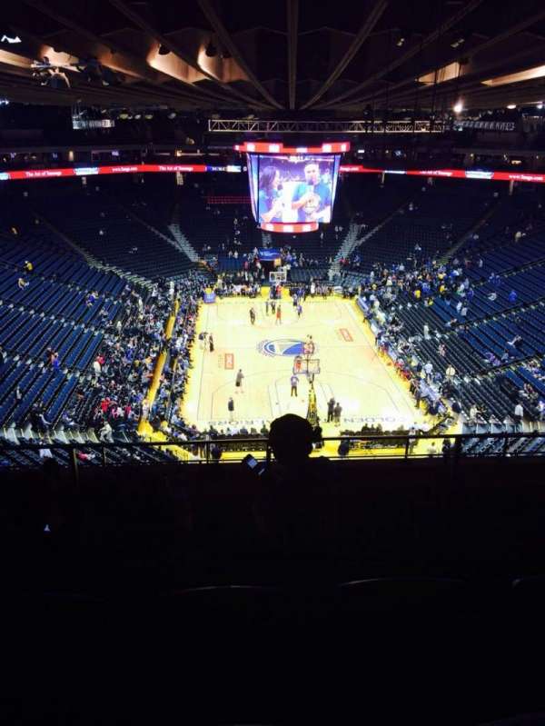 Oakland Arena, section: 209, row: 8, seat: 9