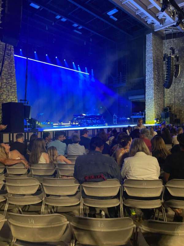 Vina Robles Amphitheatre, section: 103, row: MM, seat: 16