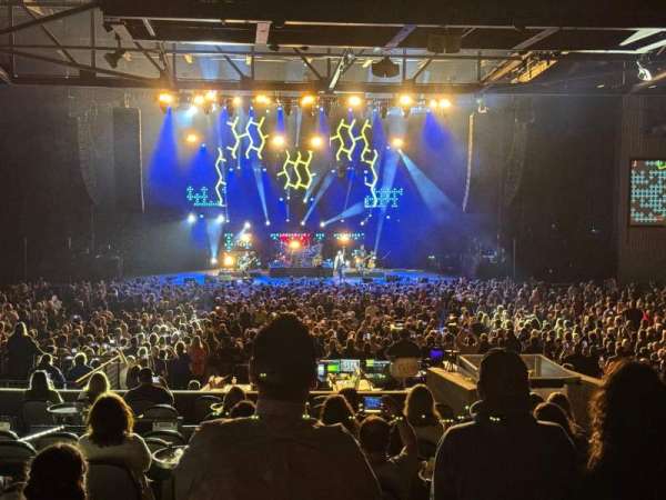Toyota Pavilion at Concord, section: 205, row: AA, seat: 15