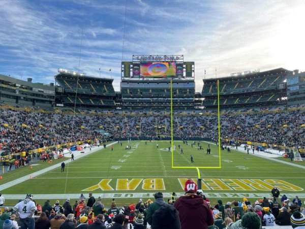 Lambeau Field, section: 100, row: 25, seat: 23