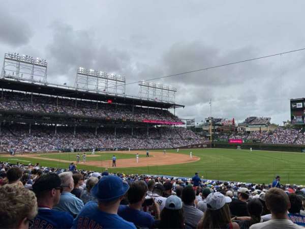 Wrigley Field, section: 129, row: 15, seat: 14
