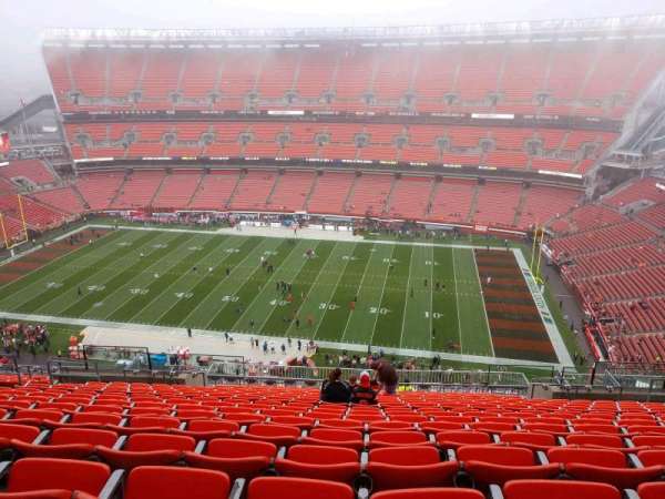 Huntington Bank Field, section: 536, row: 22, seat: 14