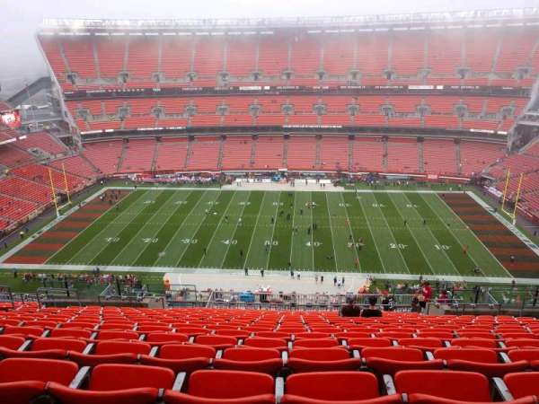 Huntington Bank Field, section: 534, row: 22, seat: 14