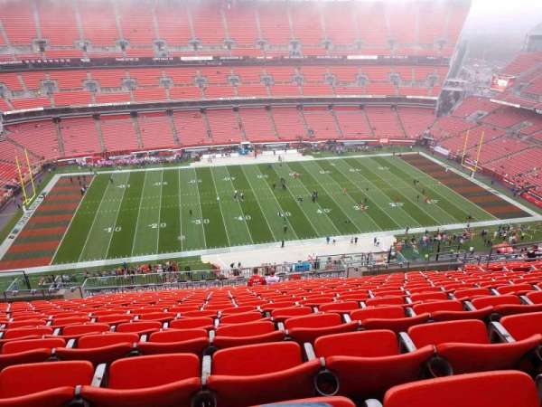 Huntington Bank Field, section: 532, row: 22, seat: 14