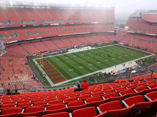 Huntington Bank Field, section: 528, row: 22, seat: 12