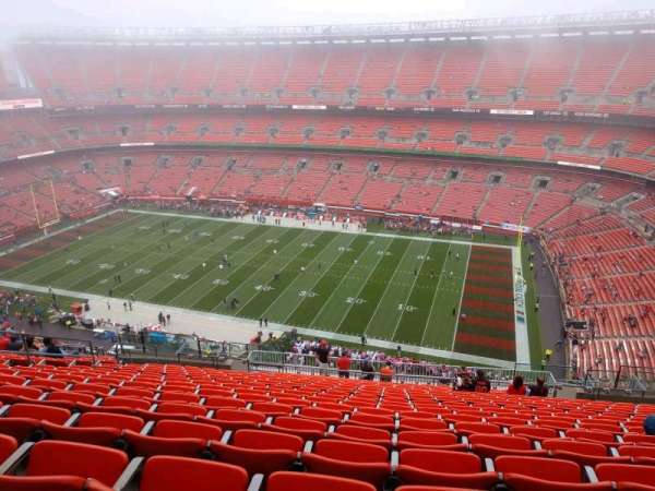 Huntington Bank Field, section: 512, row: 23, seat: 14