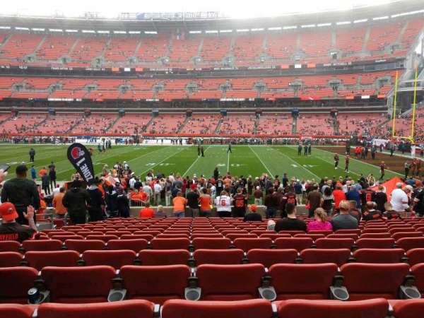 Huntington Bank Field, section: 136, row: 15, seat: 7