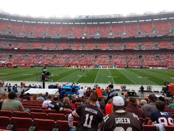 Huntington Bank Field, section: 109, row: 14, seat: 13