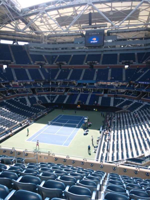 Arthur Ashe Stadium, section: 121, row: J, seat: 7