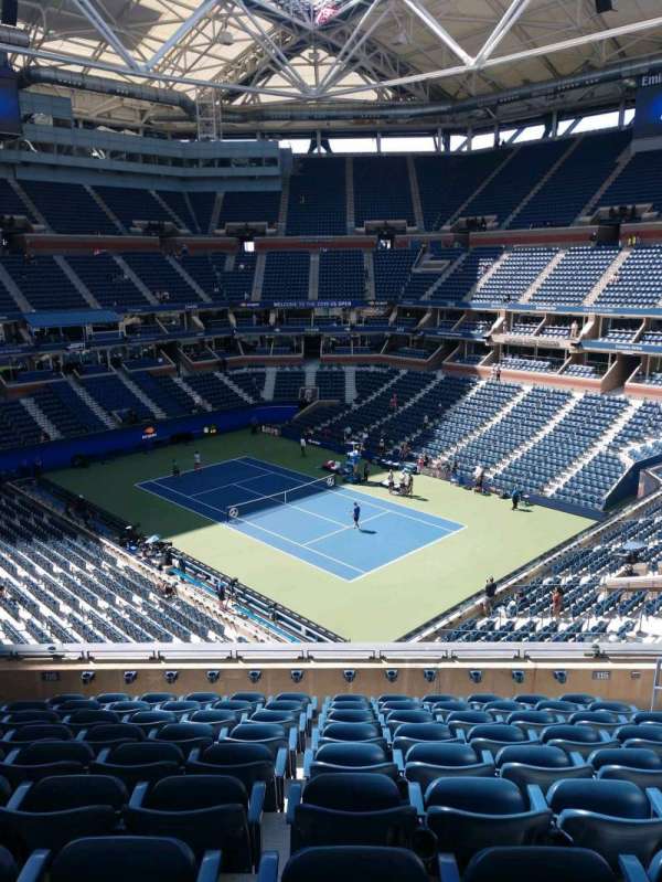 Arthur Ashe Stadium, section: 115, row: J, seat: 7
