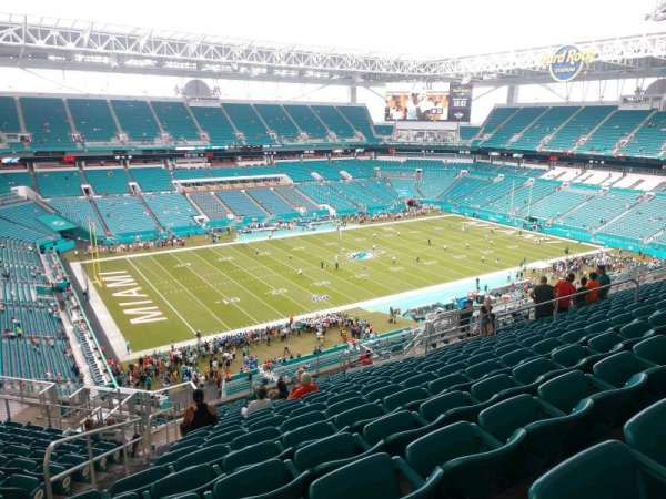 Hard Rock Stadium, section: 323, row: 20, seat: 20
