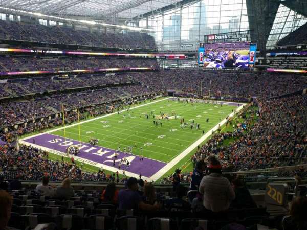 U.S. Bank Stadium, section: 220, row: 11, seat: 6