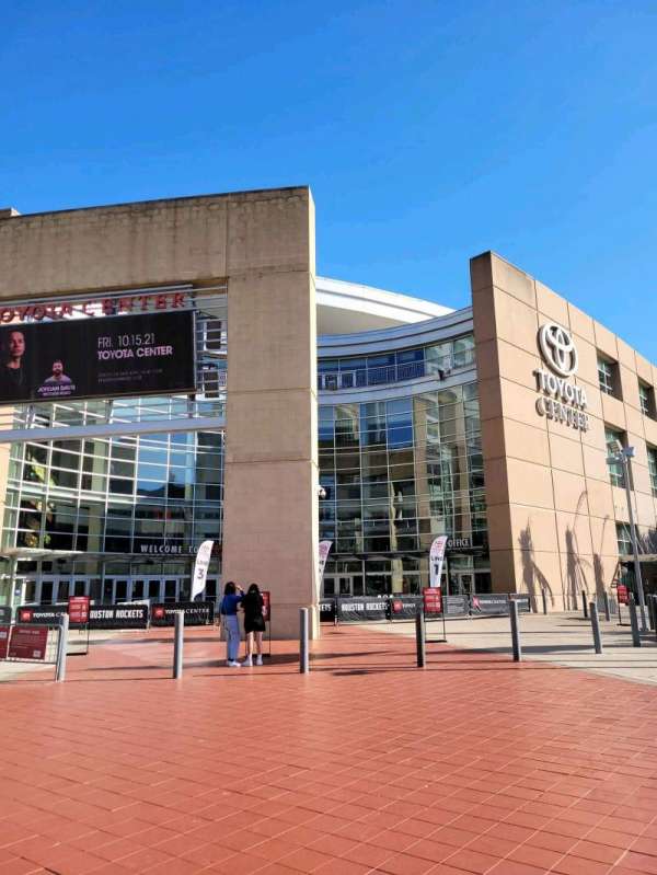 Toyota Center, section: La Branch Street Entrance