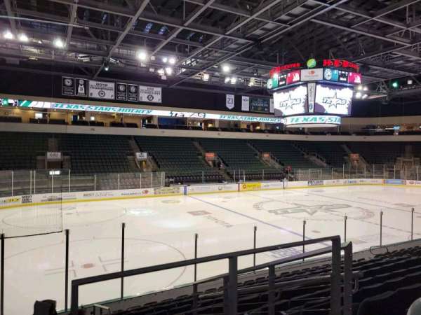 H-E-B Center at Cedar Park, section: 109, row: L, seat: 01