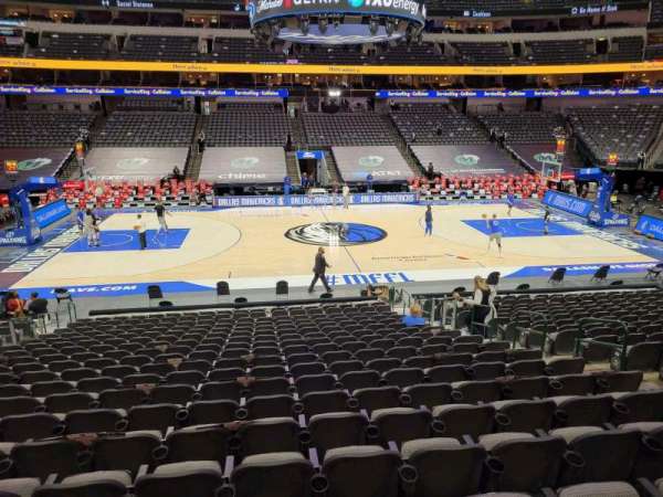 American Airlines Center, section: 107, row: U, seat: 10