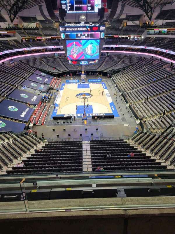 American Airlines Center, section: 318, row: B, seat: 10