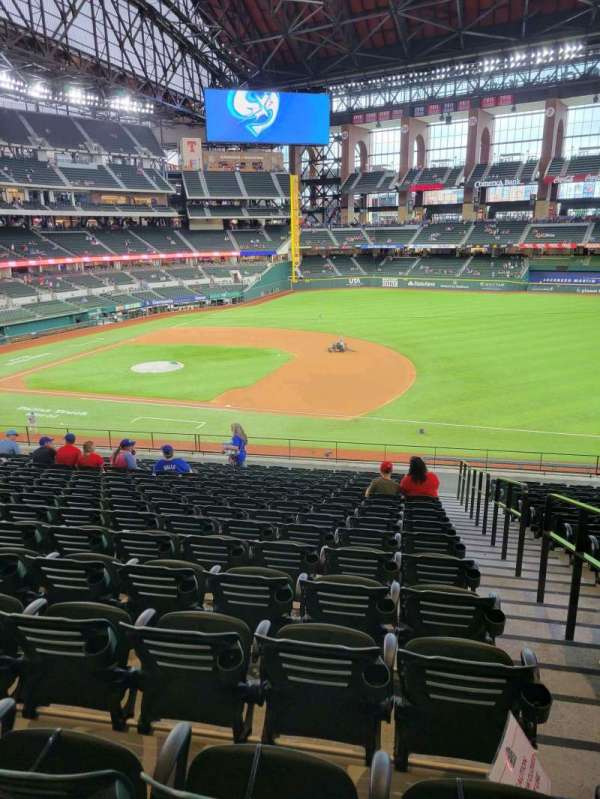 Globe Life Field, section: 121, row: 16, seat: 20