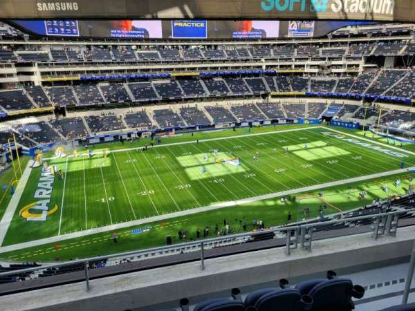 SoFi Stadium, section: 319, row: 4, seat: 4